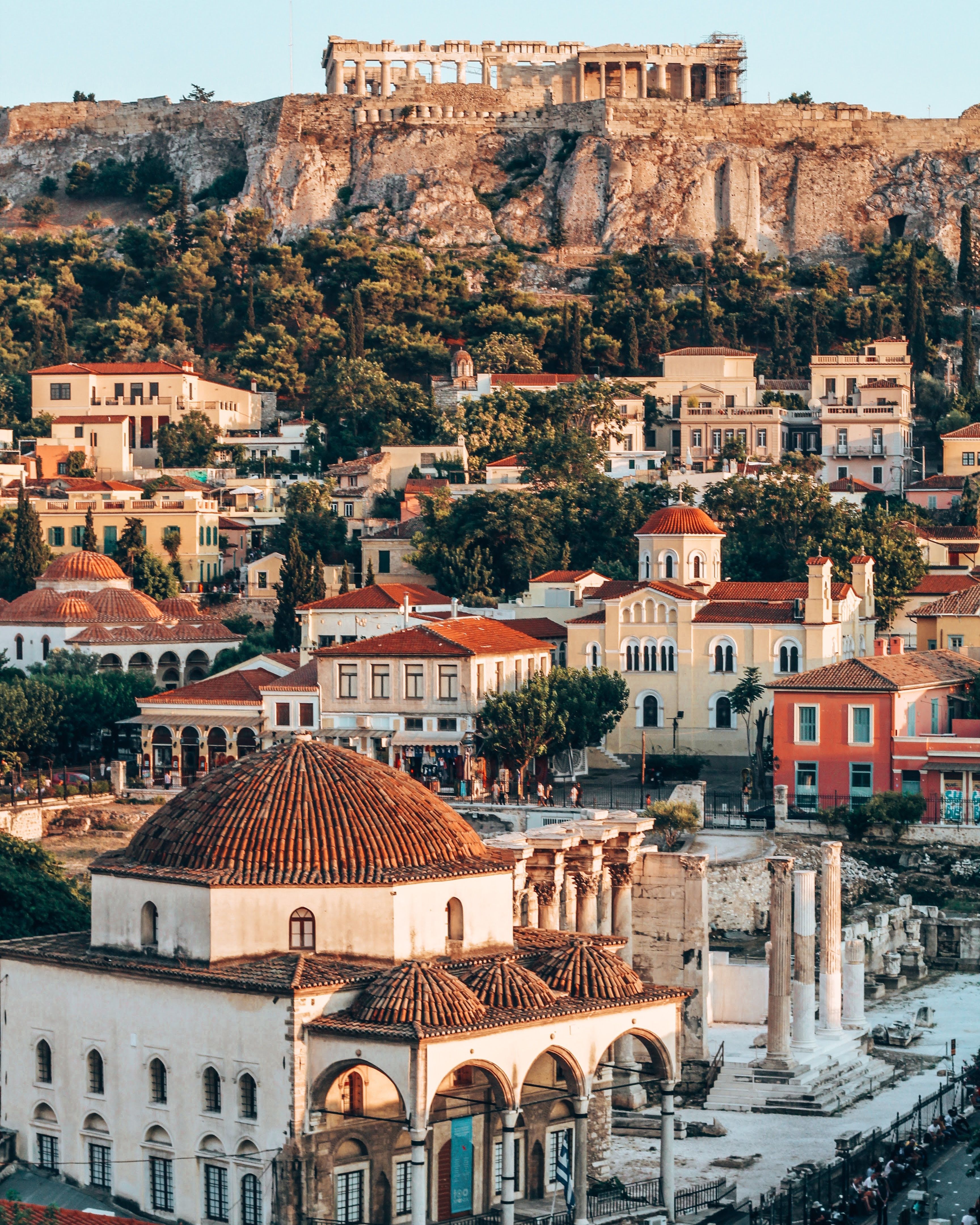 Buildings with the Parthenon on the top
